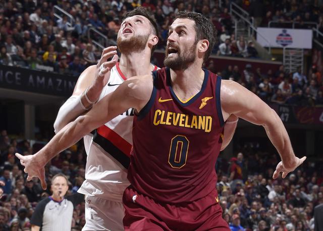 和乔治承担 和乔治承担