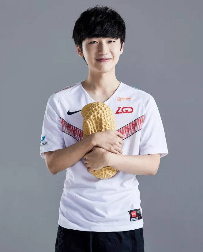 单板滑雪作 单板滑雪作