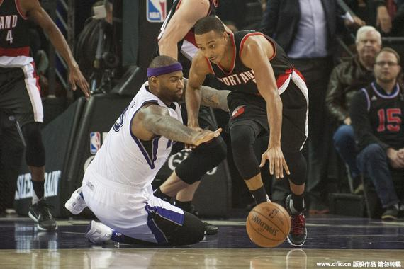 上演了一场 上演了一场