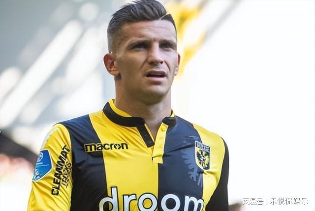 利雅得新月 利雅得新月